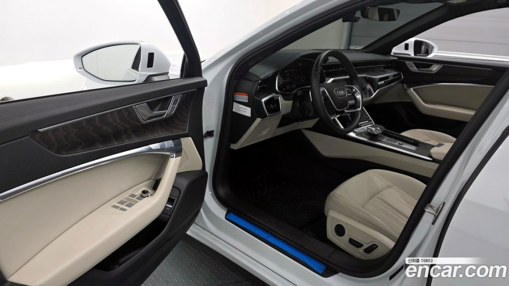 Audi A6 45 TFSI Quattro Premium, 2023