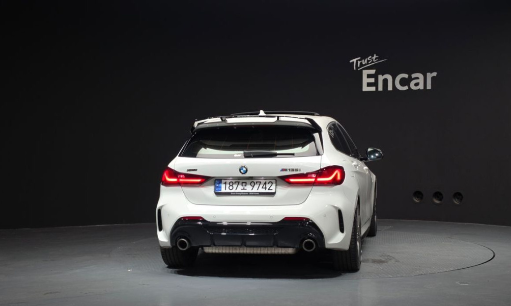 BMW 1-Series M135i xDrive, 2023