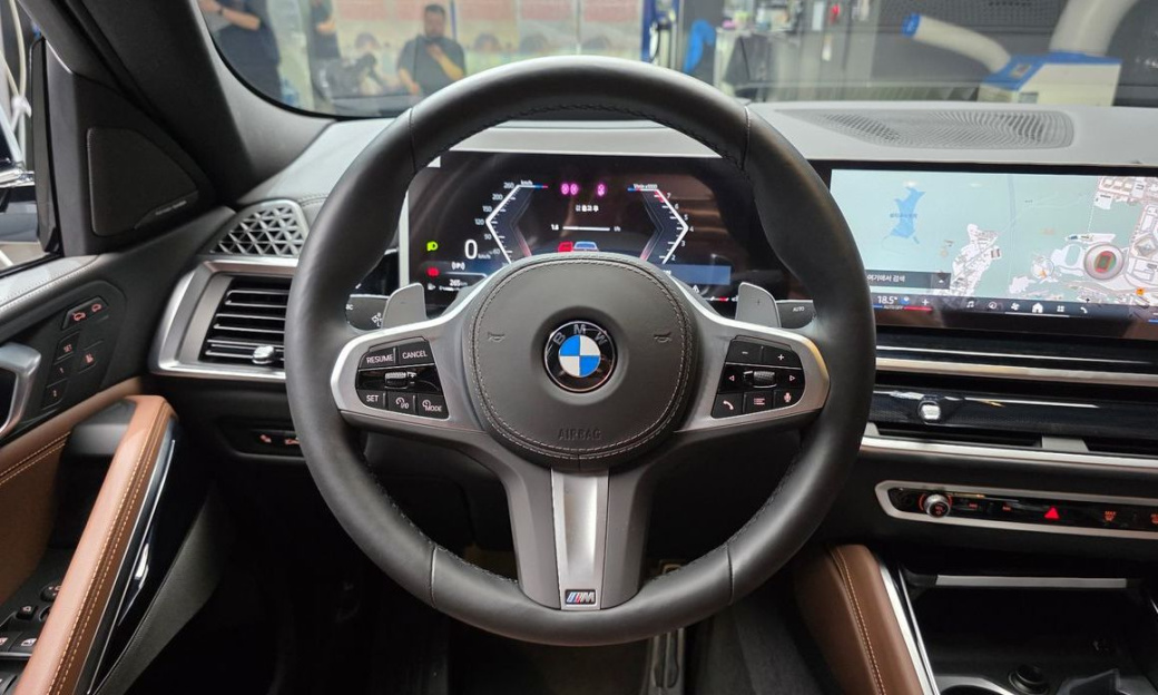 BMW X6 xDrive40i M Sport, 2025