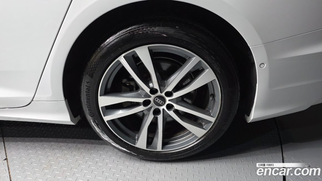 Audi A6 45 TFSI Premium, 2023