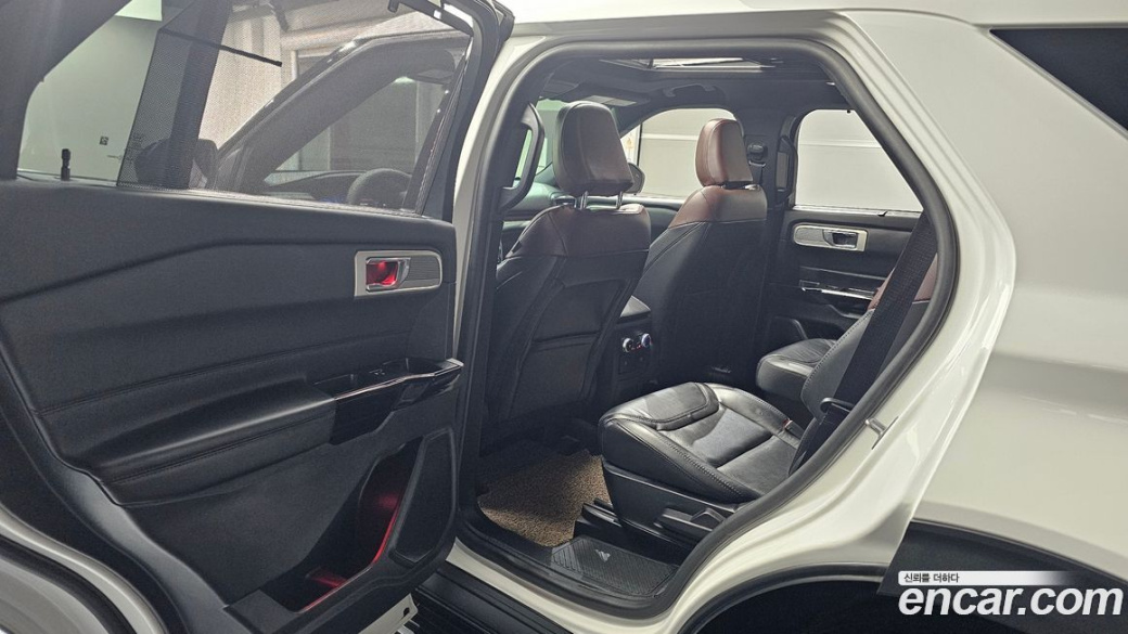 Ford Explorer 3.0 Platinum 4WD, 2022