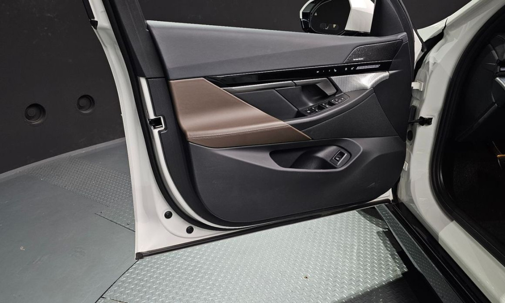 BMW 5-Series 520i Special Edition, 2024
