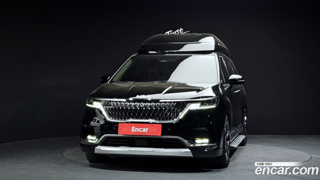 Kia Carnival 9-Seater Hi-Limousine, 2022