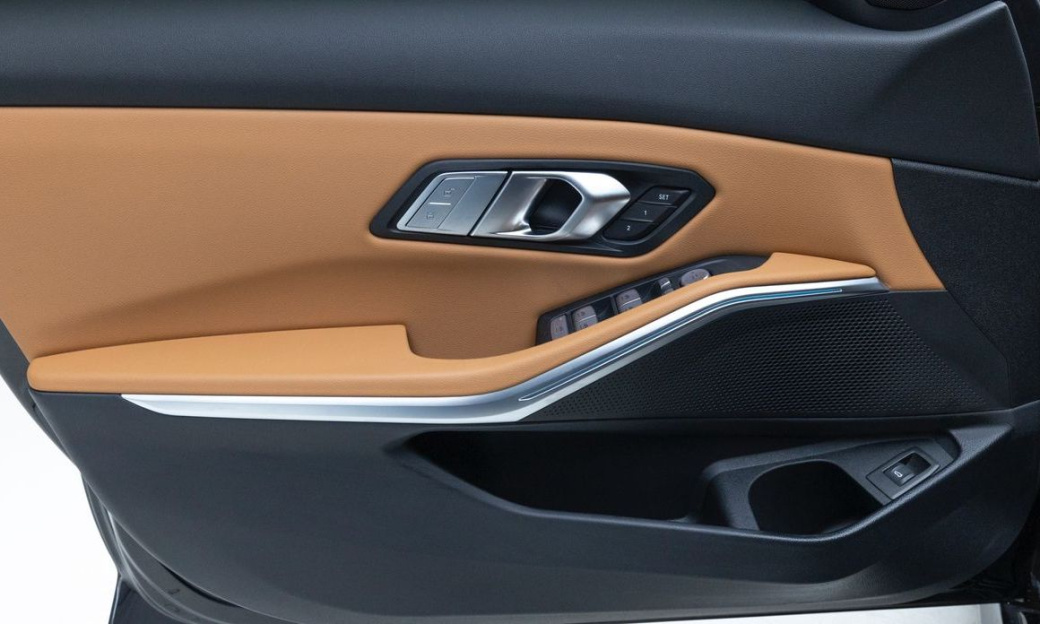 BMW 3-Series 320i M Sport, 2023