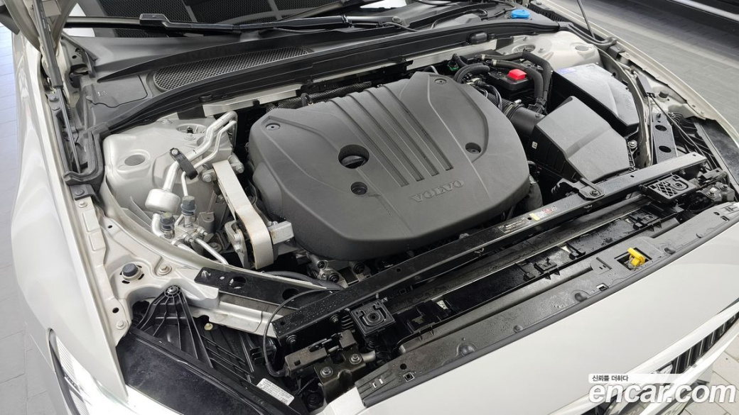 Volvo S60 B5 Ultimate Bright, 2023