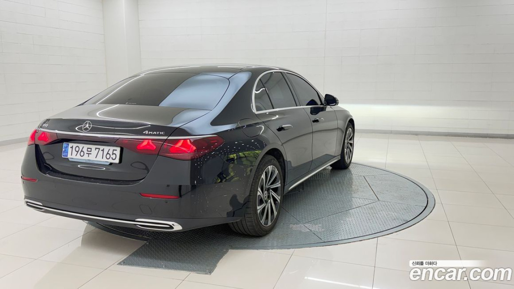 Mercedes-Benz E-Class E300 4MATIC Exclusive, 2024