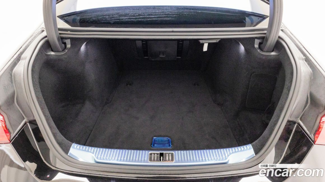 Mercedes-Benz S-Class Maybach S680 4MATIC, 2023