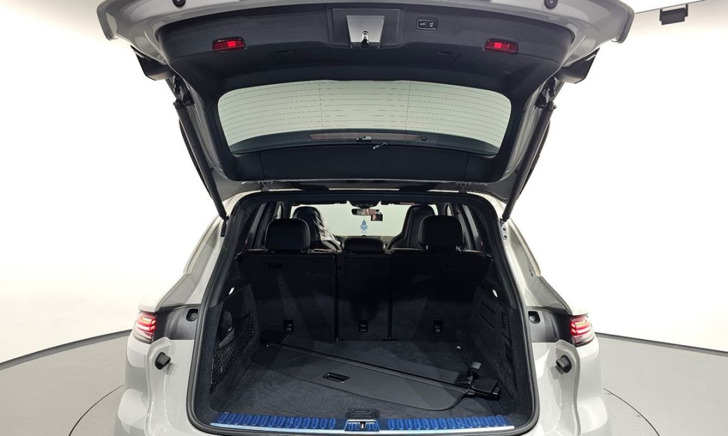 Porsche Cayenne 3.0, 2024