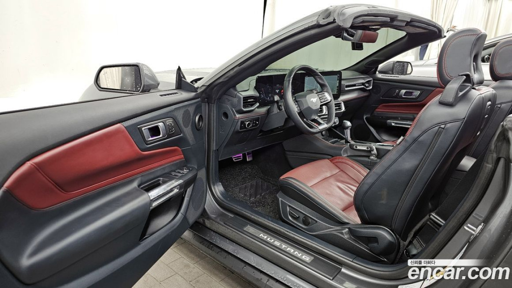 Ford Mustang 5.0 GT Premium Convertible, 2024