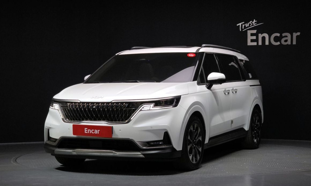 Kia Carnival 9-Seater Signature, 2023