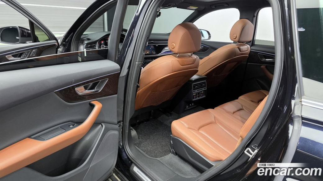 Audi Q7 45 TDI Quattro, 2021