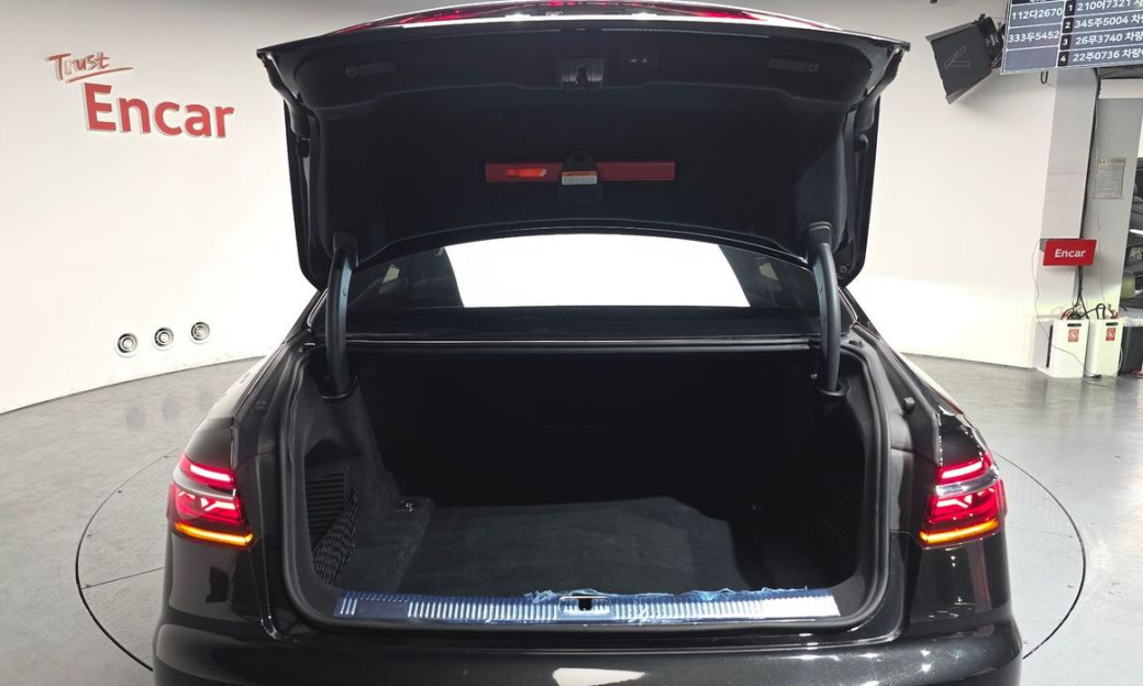 Audi A8 50 TDI Quattro Premium, 2023