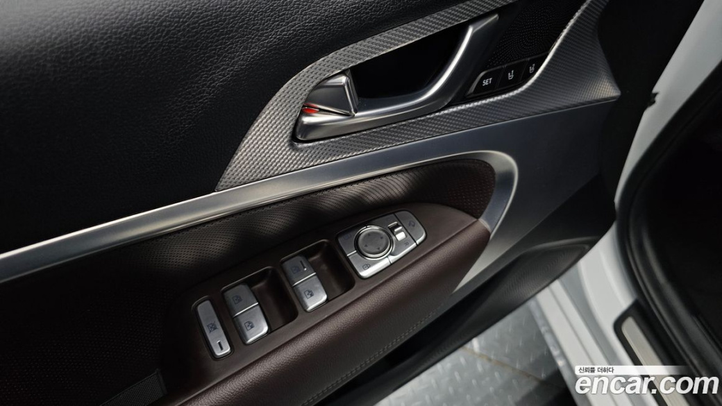 Genesis G70 Gasoline 2.0T 2WD, 2022