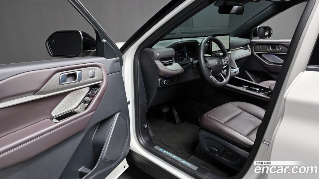 Ford Explorer 2.3 Platinum 4WD, 2025