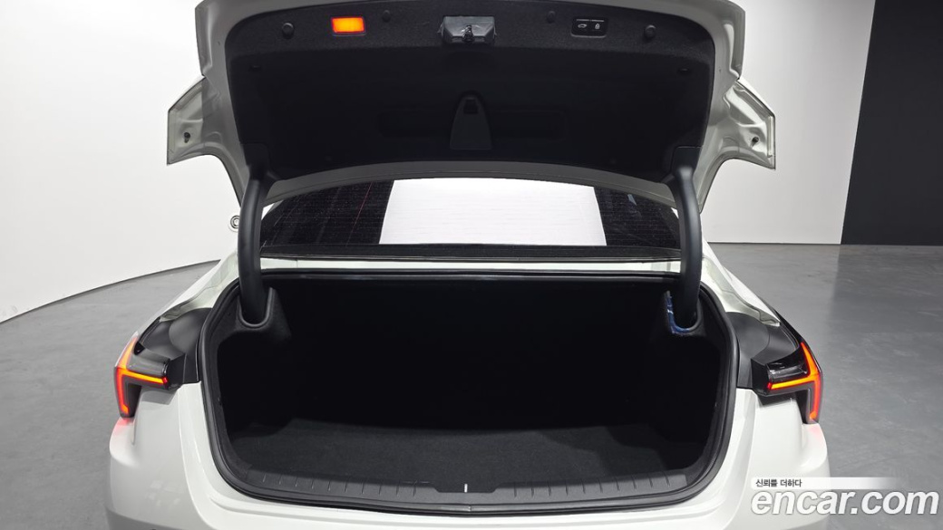 Kia K8 2.5 Gasoline 2WD, 2025