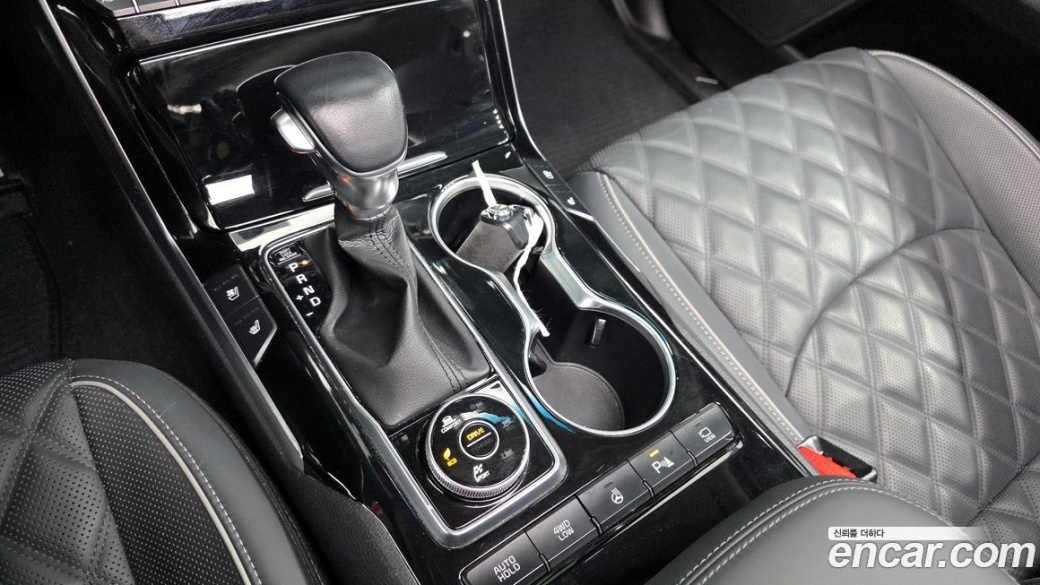 Kia Mohave Diesel 3.0 4WD 6-Seater, 2021