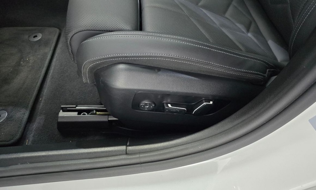 BMW 5-Series 520i M Sport, 2024