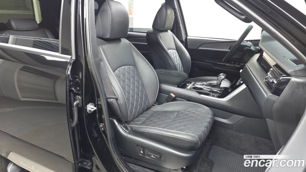 Kia Mohave Diesel 3.0 4WD 7-Seater, 2022