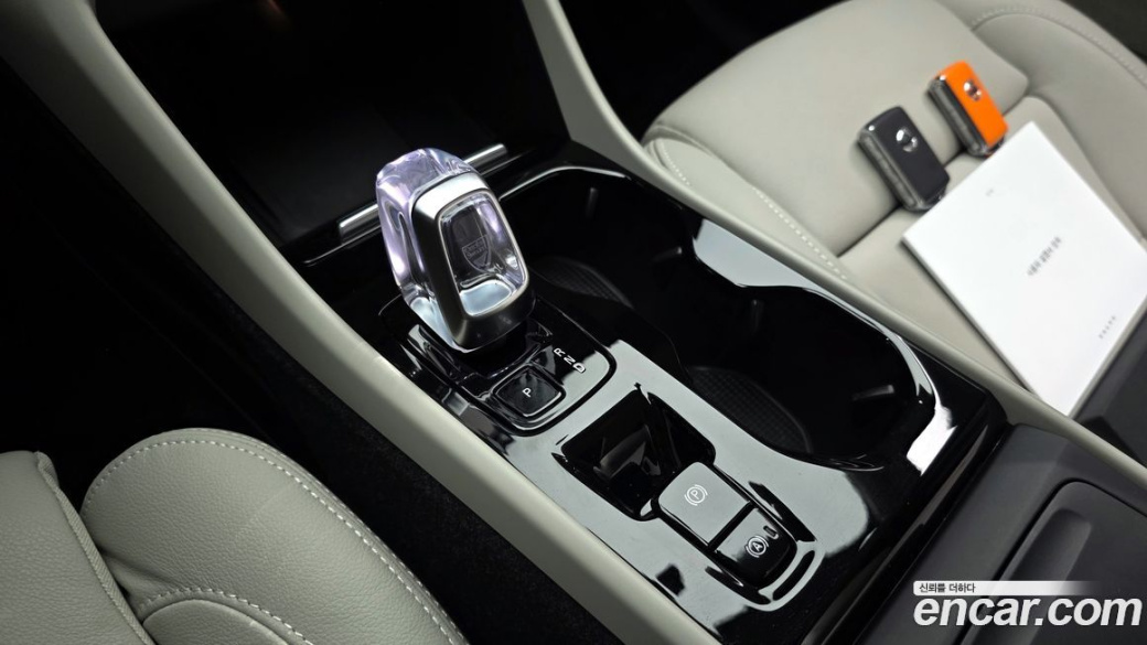 Volvo XC40 B4 Ultimate Bright, 2024