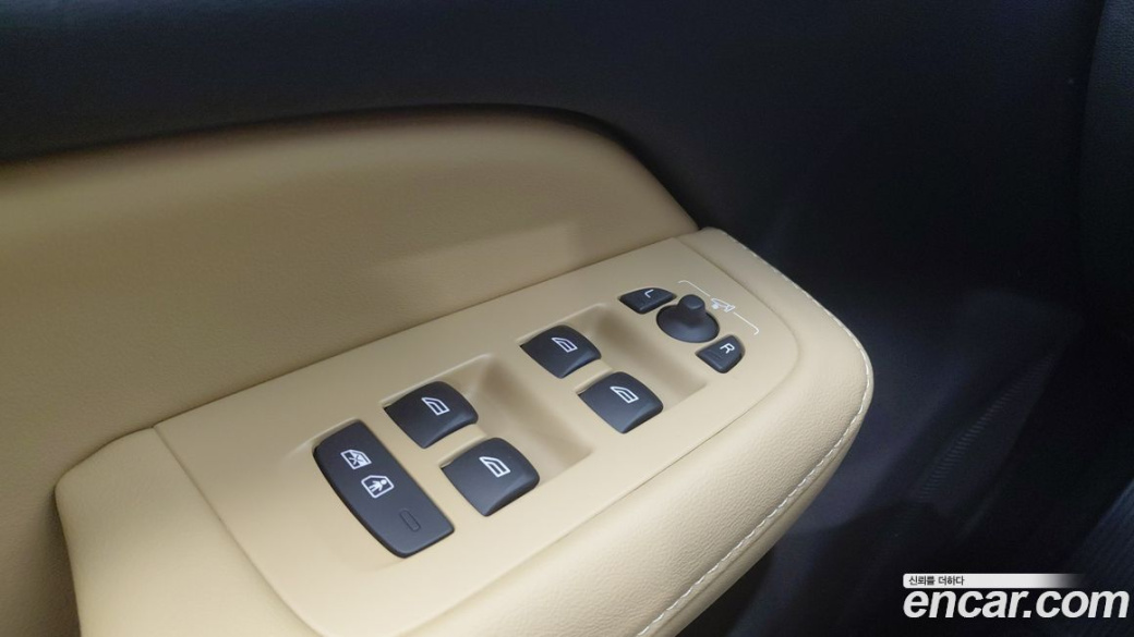 Volvo V60 B5 Ultimate AWD, 2024