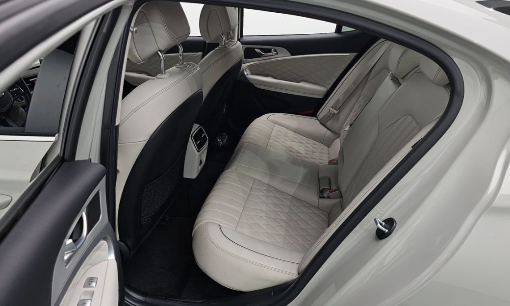 Genesis G70 Gasoline 2.5T 4WD, 2024