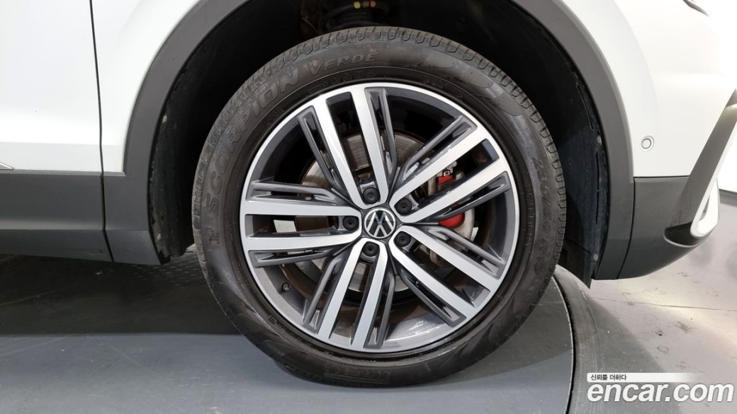 Volkswagen Tiguan 2.0 TSI Prestige, 2023