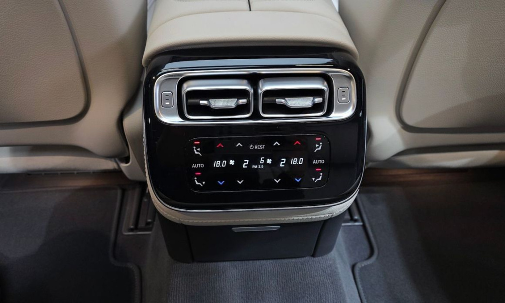 Mercedes-Benz S-Class S450 d 4MATIC, 2024