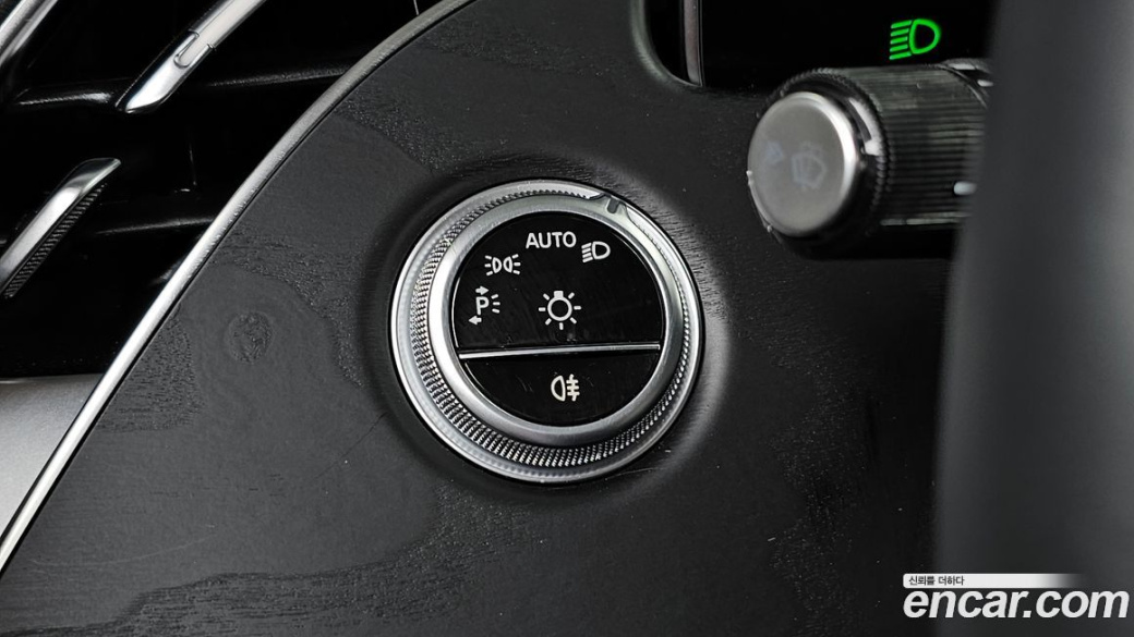 Mercedes-Benz E-Class E200 Avantgarde Limited, 2025