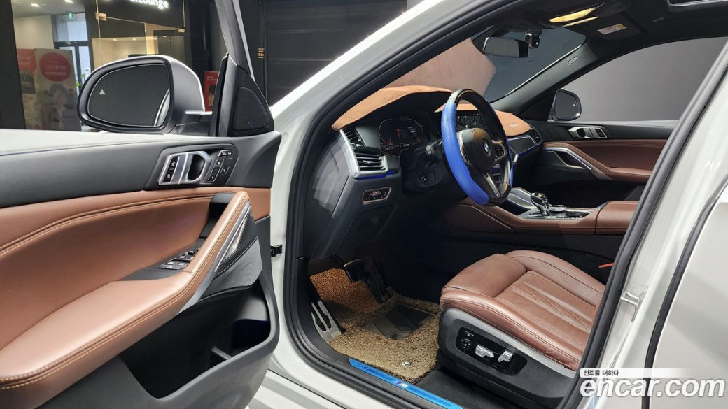 BMW X6 xDrive40i M Sport, 2022