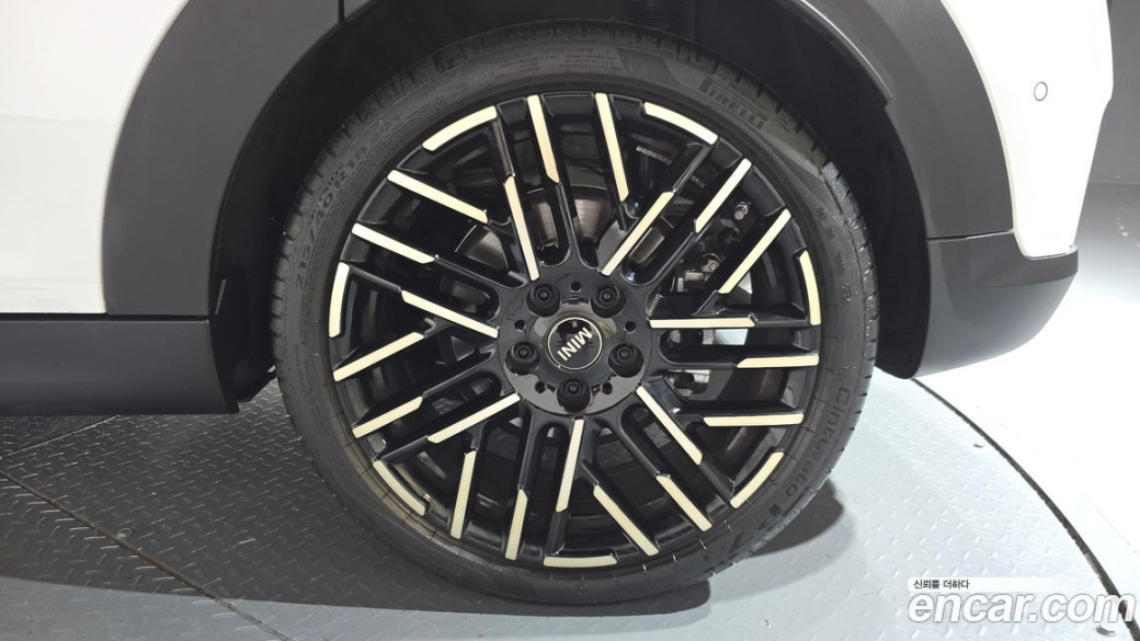 Mini Cooper 5 Door Favoured, 2025