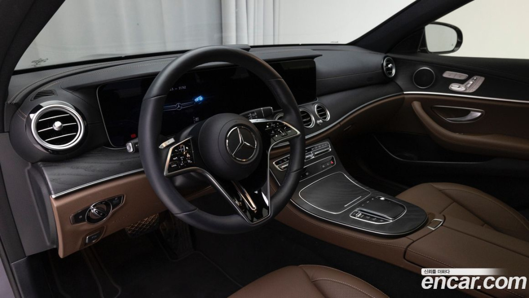 Mercedes-Benz E-Class E250 AMG Line, 2023
