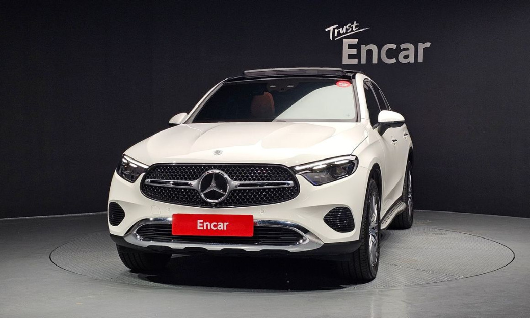 Mercedes-Benz GLC-Class GLC300 4MATIC Avnatgarde Coupe, 2025