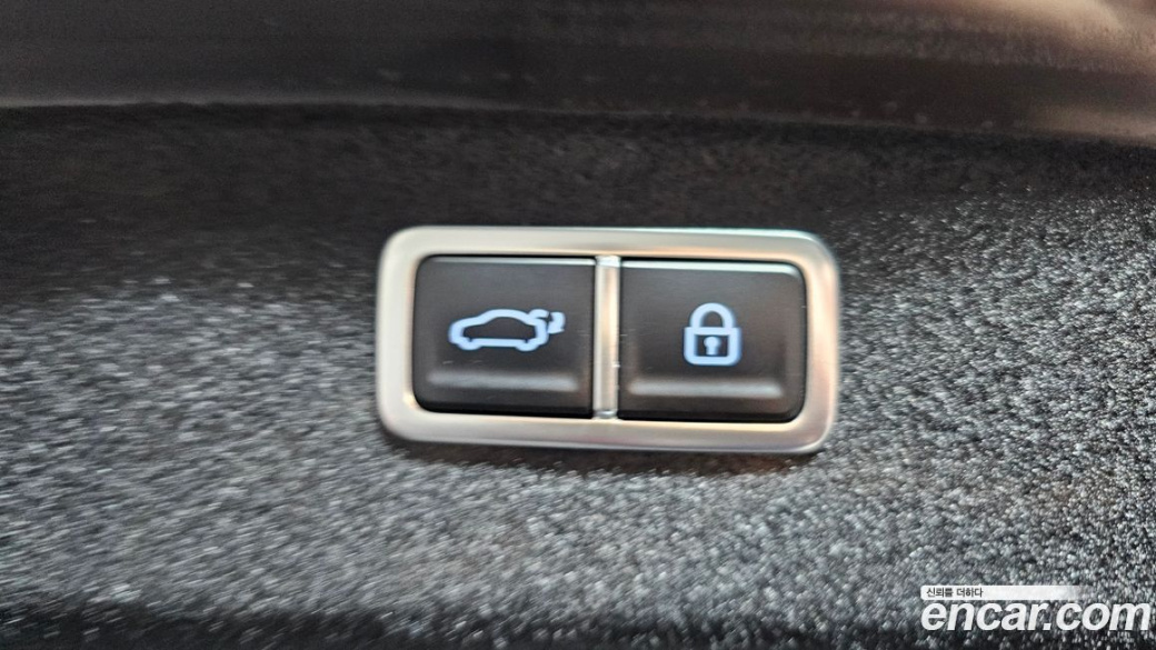 Genesis G80 Gasoline 2.5 Turbo AWD, 2025