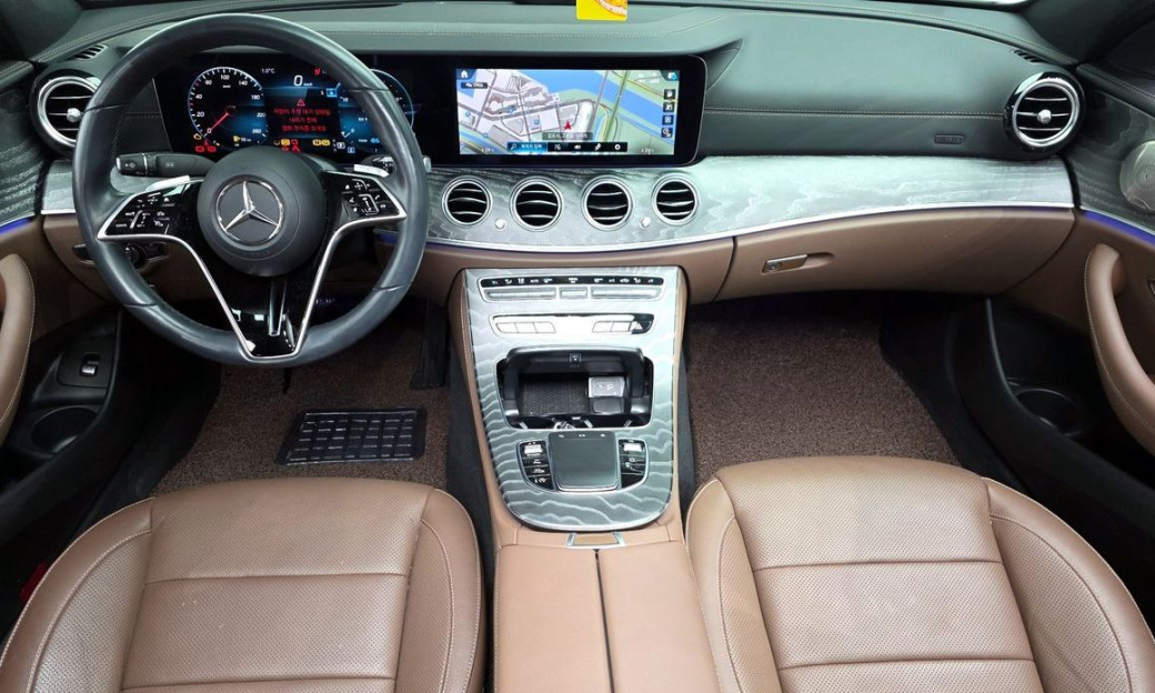 Mercedes-Benz E-Class E350 4MATIC Exclusive, 2023