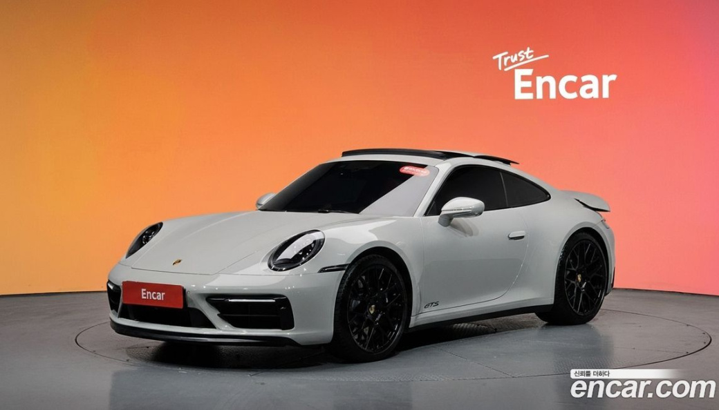 Porsche 911 Carrera GTS, 2023