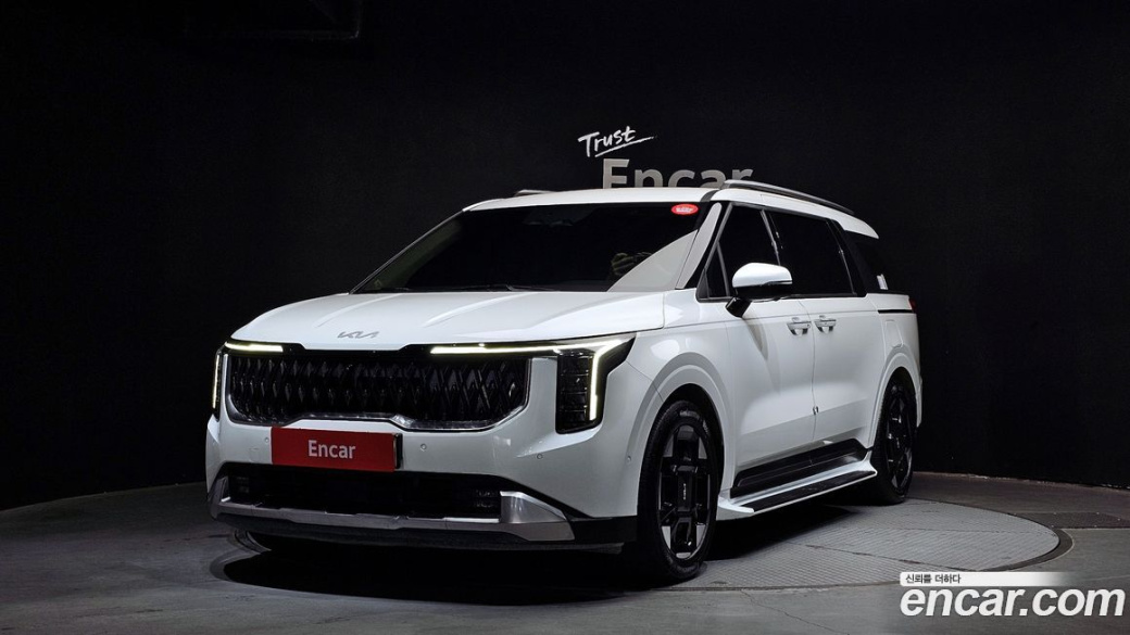 Kia Carnival 9-Seater Signature, 2025