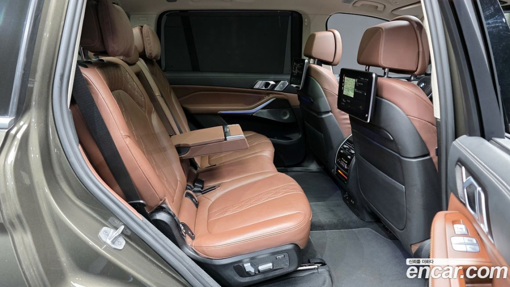 BMW X7 xDrive 40d Design Pure Excellence 7-Seater, 2022