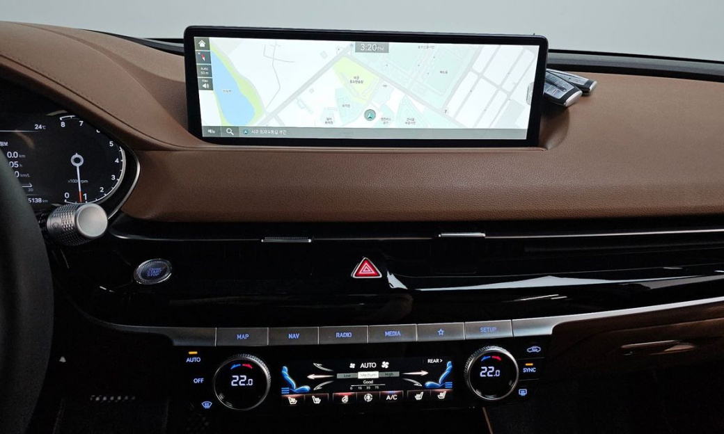 Genesis G80 Gasoline 2.5 Turbo 2WD, 2024