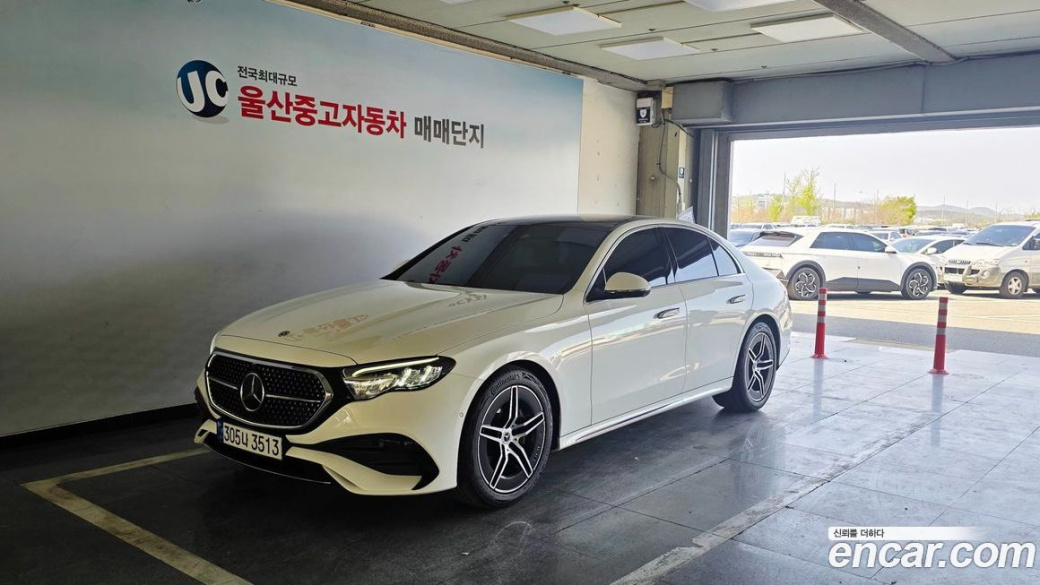 Mercedes-Benz E-Class E200 AMG Line, 2026