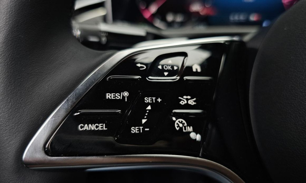 Mercedes-Benz E-Class E200 Avantgarde, 2025