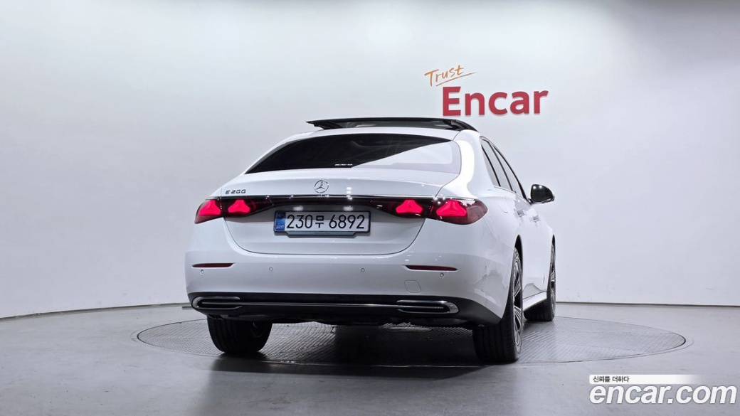Mercedes-Benz E-Class E200 Avantgarde, 2026