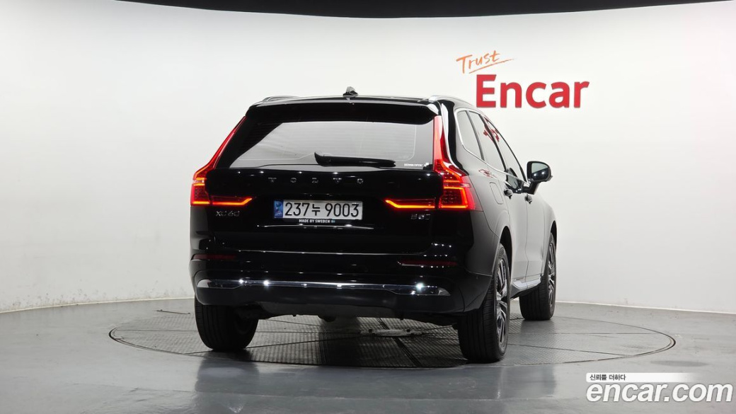 Volvo XC60 B5 Inscription, 2022