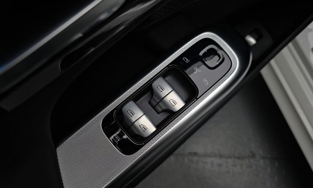 Mercedes-Benz E-Class E200 Avantgarde, 2024