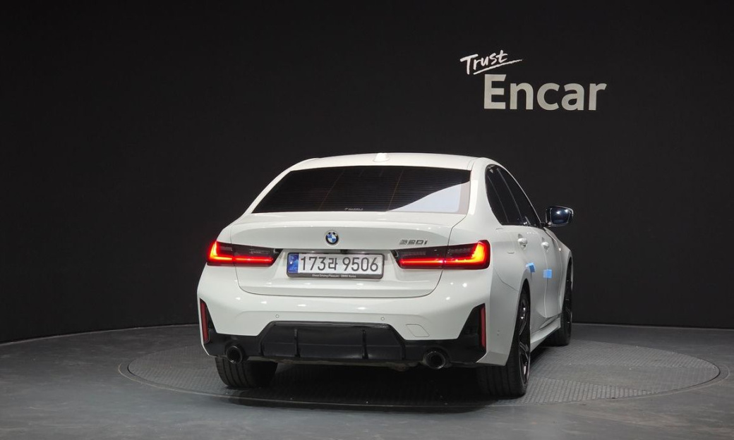 BMW 3-Series 320i M Sport, 2023