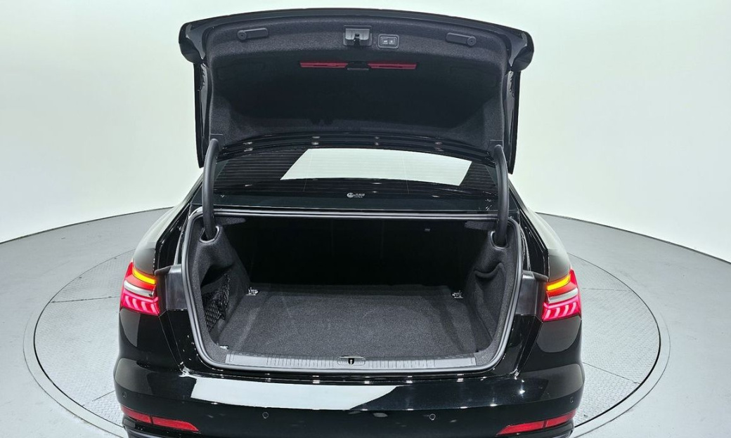 Audi A6 45 TFSI Premium, 2023