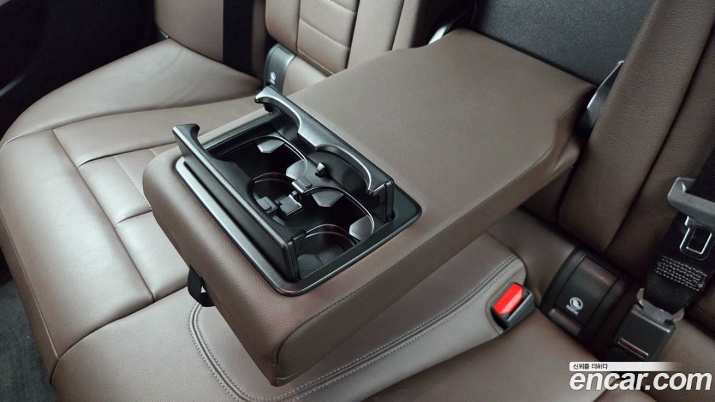 BMW 3-Series 320i Luxury, 2022