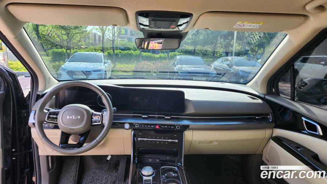 Kia Carnival 7-Seater Hi-Limousine, 2022