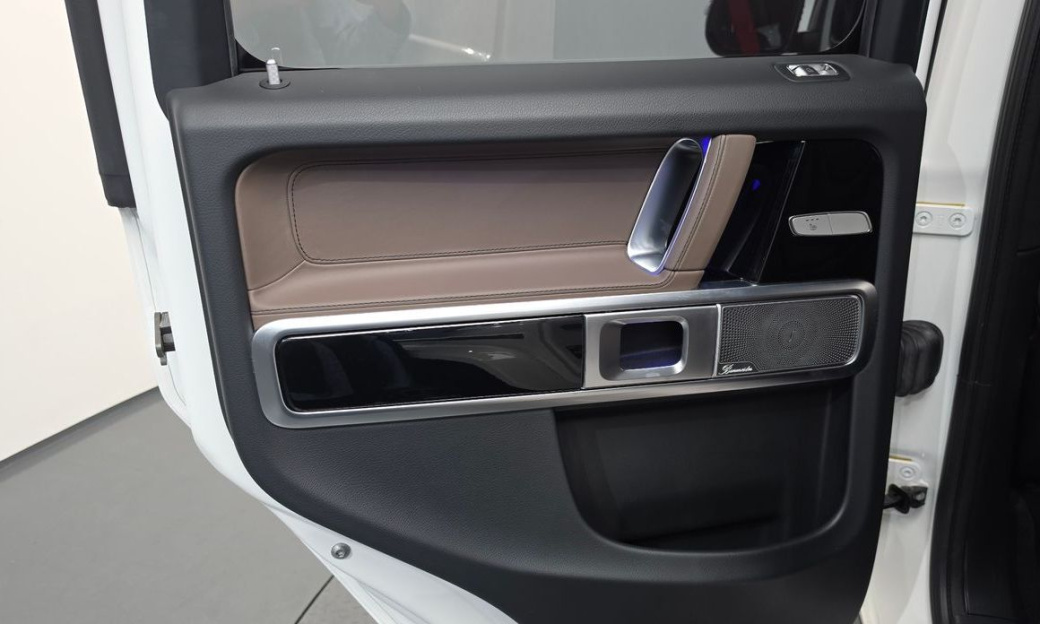 Mercedes-Benz G-Class G400d, 2023