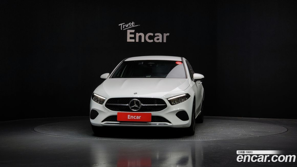 Mercedes-Benz A-Class A220 Sedan, 2025