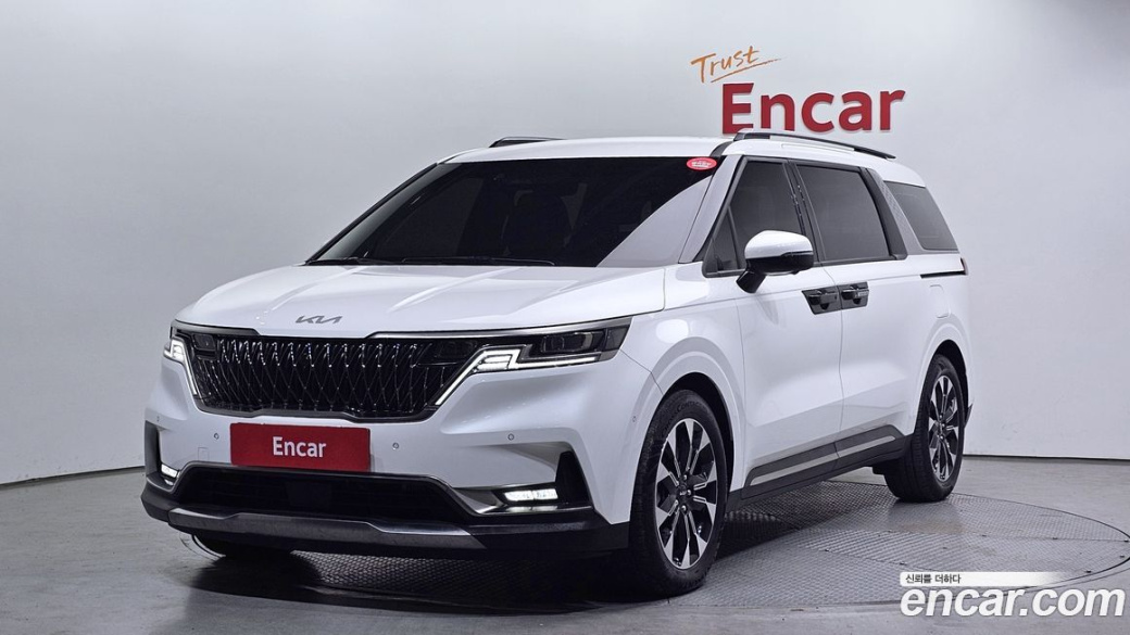 Kia Carnival 9-Seater Signature, 2023